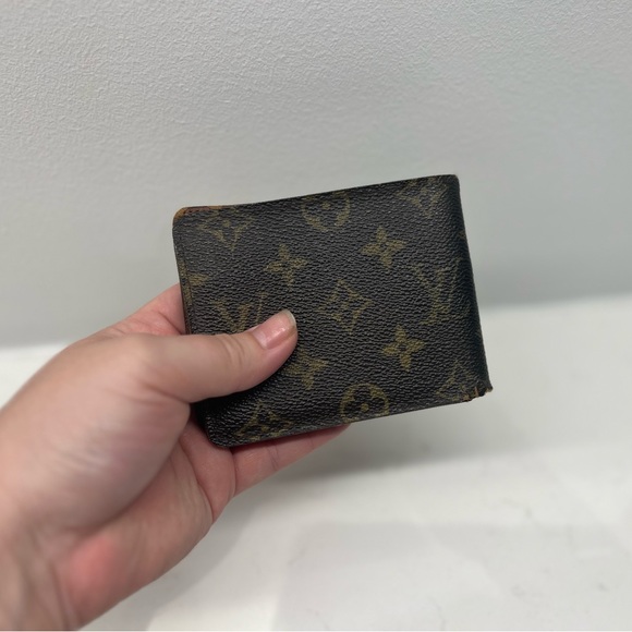 Louis Vuitton Wallet - Picture 3 of 15